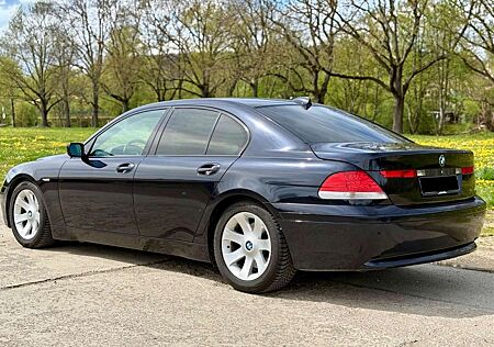 BMW 745i 745