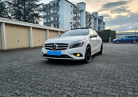 Mercedes-Benz A 180 A-Klasse Diesel CDI 7G-DCT Style
