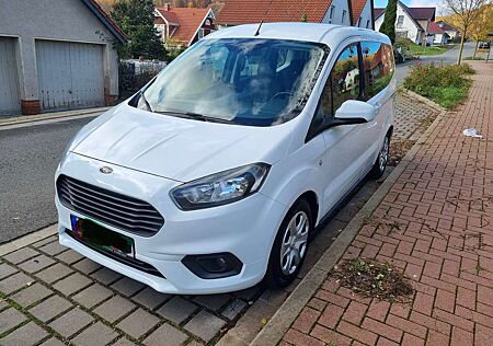 Ford Tourneo Courier 1.0 EcoBoost S