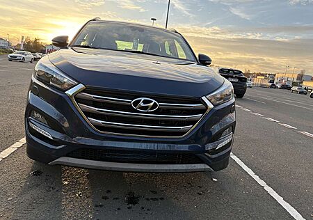 Hyundai Tucson blue Premium 2WD