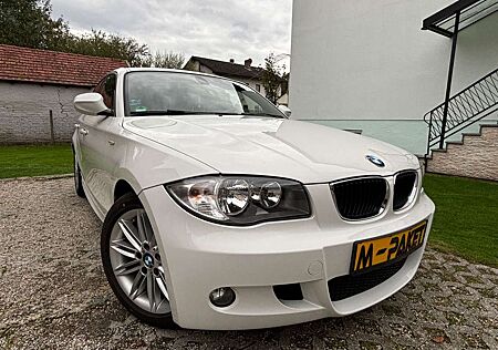 BMW 118 i 1.HD Neuer Motor M-Paket ab Werk+Lichtpaket