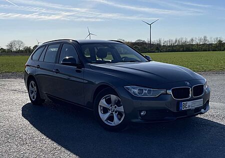 BMW 320 d Touring HUD AHK ACC Komfortzugang