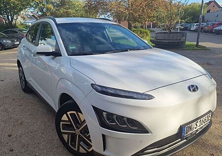 Hyundai Kona Hatchback, Electric 100 kW, 5d, Auto