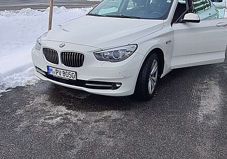 BMW 530d 530 xDrive Sport-Aut.