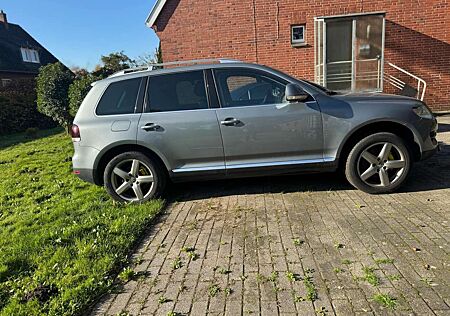 VW Touareg Volkswagen 3.0 V6 TDI DPF Aut.