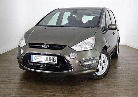 Ford S-Max Titanium
