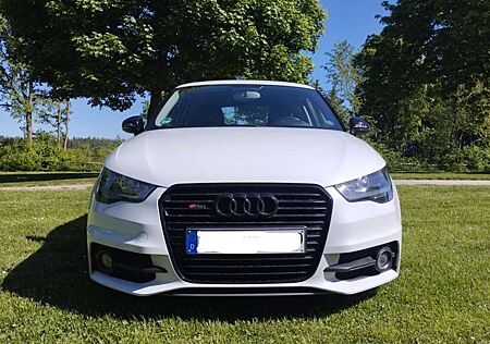 Audi A1 1.2 TFSI Attraction S-Line