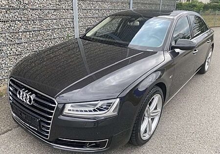 Audi A8 4,2 tdi Lang Quatt./Pano/Fondent/Night/Matrix