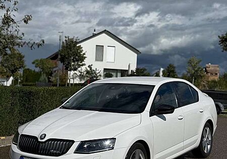 Skoda Octavia 2.0 TDI (Green tec) DSG RS
