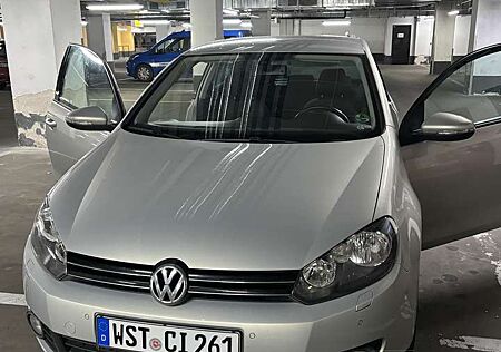 VW Golf Volkswagen 1.6 DSG Team