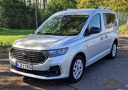 Ford Tourneo Connect Grand 1.5 EcoBoost TITANIUM