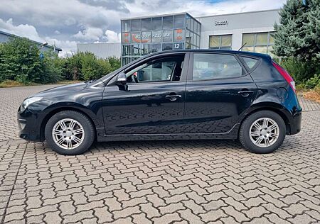 Hyundai i30 Classic SHZ KLIMA