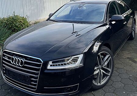 Audi A8 4.2 TDI DPF (clean diesel) quattro tiptronic