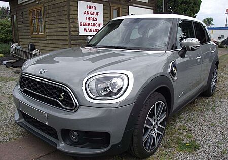 Mini Cooper S Countryman Cooper SE Countryman All4 Leder