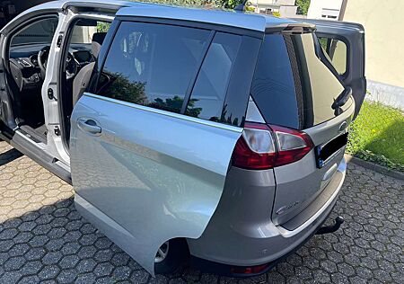 Ford Grand C-Max Titanium