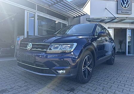 VW Tiguan Volkswagen 2.0TDI DSG HIGHLINE*LED*PANORAMA*AHK*18-ZOLL