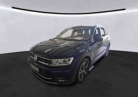 VW Tiguan Volkswagen 2.0TDI DSG HIGHLINE*LED*PANORAMA*AHK*18-ZOLL