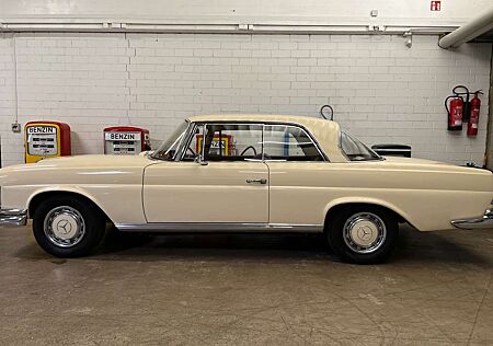 Mercedes-Benz 220 SEB