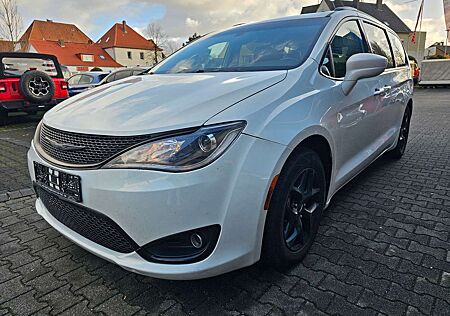 Chrysler Pacifica 3,6 V6 Touring S 7-Sitzer LEDER*SHZ*ALU