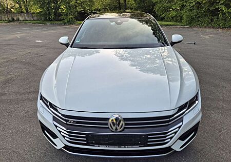 VW Arteon Volkswagen 2.0 TSI DSG R-Line