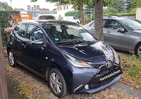 Toyota Aygo x-play touch