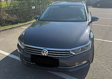 VW Passat Variant Volkswagen 2.0 TDI SCR DSG Highline