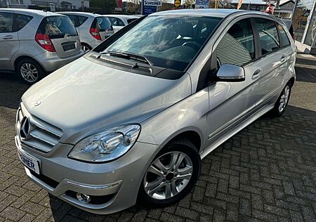 Mercedes-Benz B 200 Automatik*aktiverPark-Assistent*Navi* 1.Hd