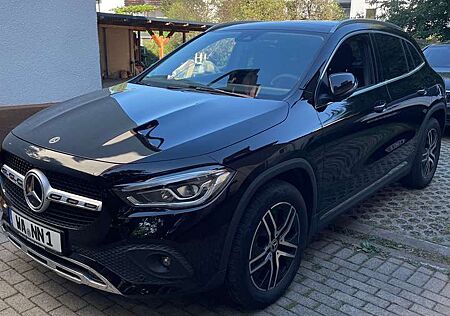 Mercedes-Benz GLA 200 d 4Matic (247.713)