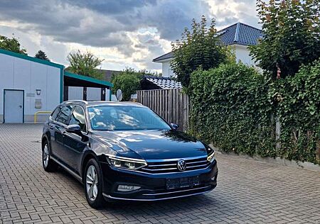VW Passat Variant Volkswagen Elegance 1 Hand DSG