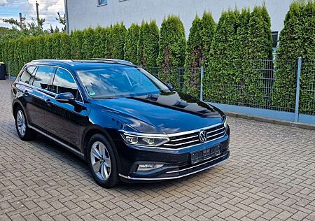 VW Passat Variant Volkswagen Elegance 1 Hand DSG
