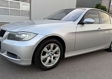 BMW 320 d DIESEL FACELIFT AUTOMATIK TÜV,NAVI,KLIMA