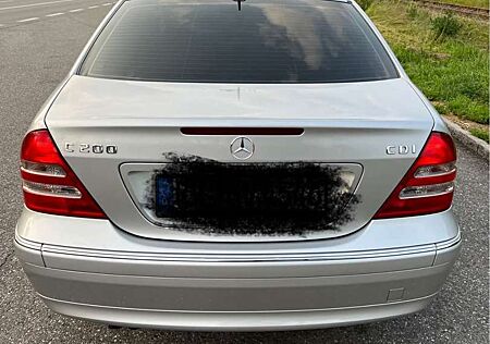 Mercedes-Benz E 200 CDI