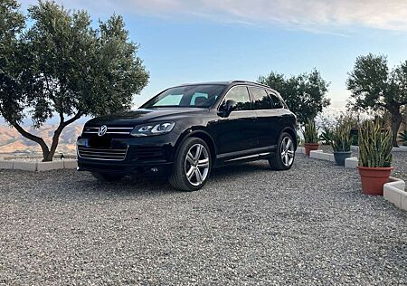 VW Touareg Volkswagen 4.2 V8 TDI R-Line+*AHK*PANO*360*ACC*LANE