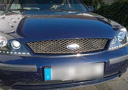 Ford Mondeo 2.5 Turnier V6 Ghia