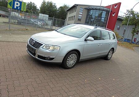VW Passat Variant gebraucht kaufen VW Passat Variant Volkswagen Comfortline Klima AHK Navi Kamera