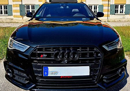 Audi S6 Avant