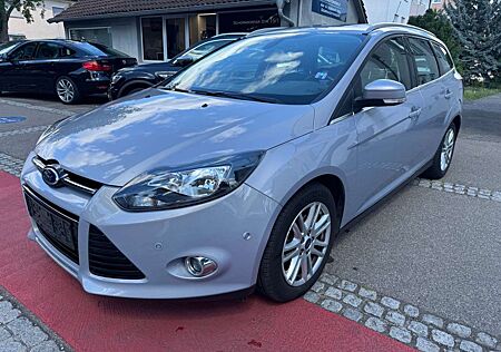 Ford Focus Turnier Titanium/ Klima/ AHK/ Navi