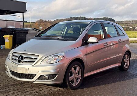 Mercedes-Benz B 180 *Top Gepflegt* 2Hand Klima Temp EU5
