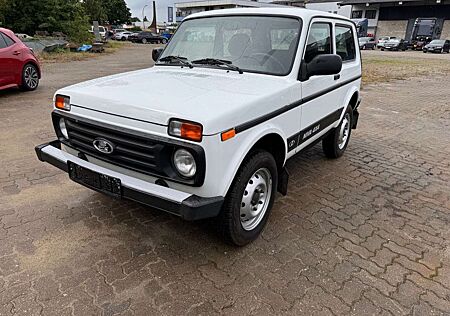 Lada Niva 4x4 1.7L *2. HAND*EURO6*SERVO*AHK*16 tkm*