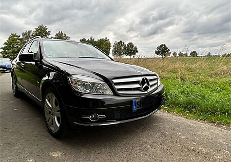 Mercedes-Benz C 180 T CGI BlueEFFICIENCY