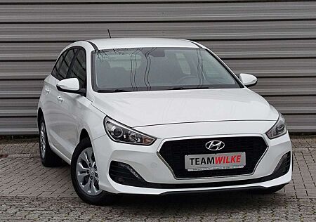 Hyundai i30 cw Select PDC hi Spurhalteass. Temp. Klima