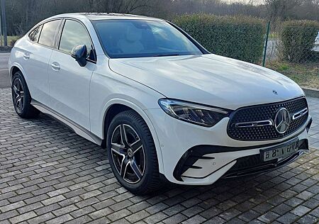 Mercedes-Benz GLC 220 D 4 Matic Coupé AMG Line