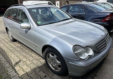 Mercedes-Benz C 200 T Kompressor (203.242)