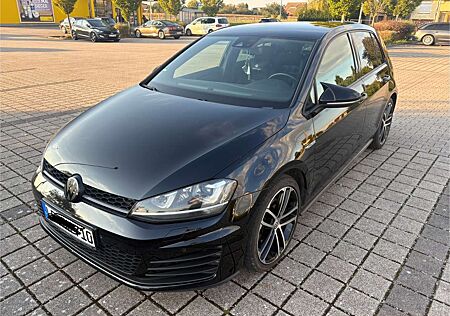 VW Golf Volkswagen GTD BlueMotion Technology