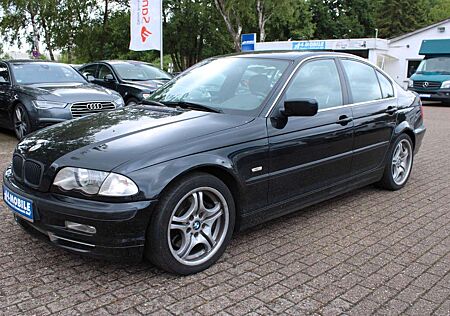 BMW 330 i Lim. Schalter Sportsitze Teilleder HiFi