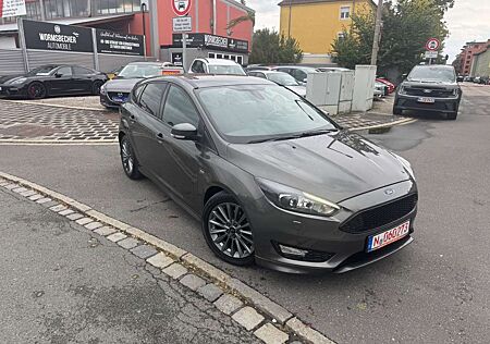Ford Focus Lim. ST-Line