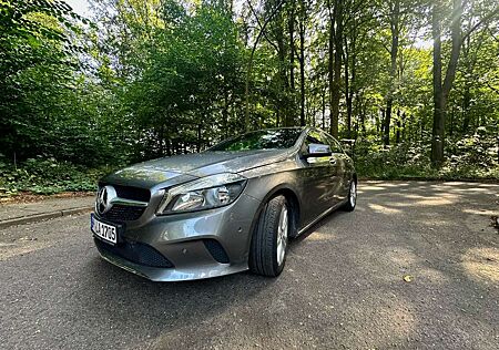 Mercedes-Benz A 180 BlueEfficiency (176.042)