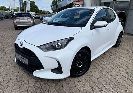 Toyota Yaris Hybrid Business Edition