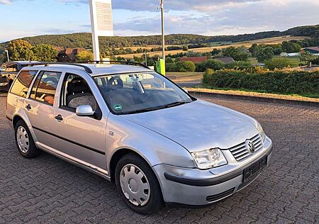 VW Bora Volkswagen Variant 2.0 Sport, Spezial/1Hand