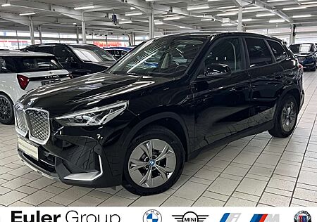 BMW iX1 xDrive 30 AD Navi Digitales Cockpit Soundsystem LE